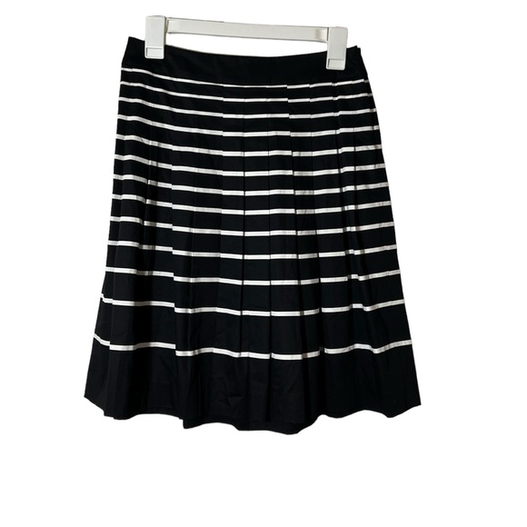 Talbots Petites Black/White Striped Pleated Skirt Petite - Picture 6 of 6